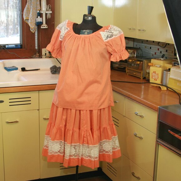 Vintage Square Dancing Skirt and Top Set Western Women's Country Outfit - Picture 2 of 11